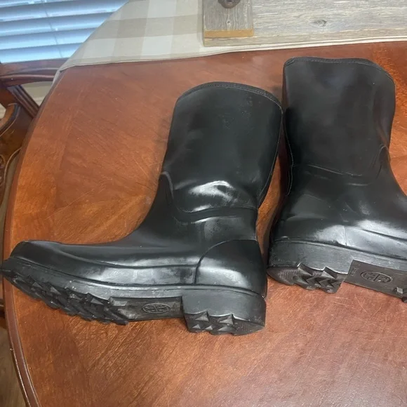 Tory Burch  Maureen Rain Boots *Read* - Picture 12 of 13